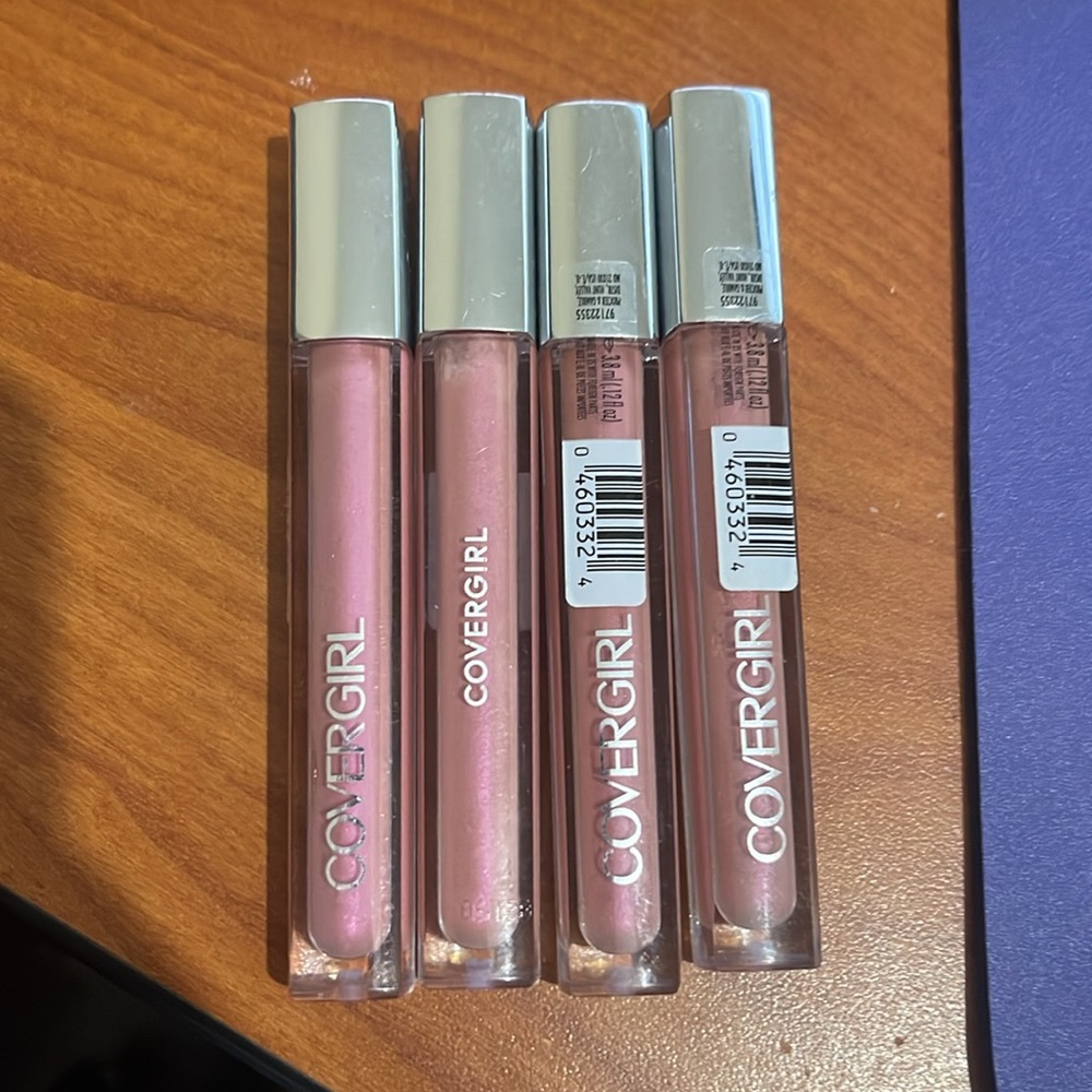 Lot of (4) Covergirl Colorlicious 620 Candylicious Lip Gloss